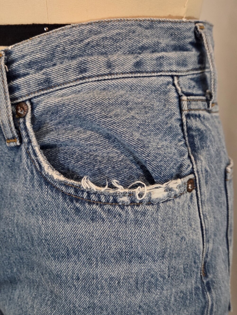 Agolde Classic High-Rise Straight Leg Women’s Jeans - Light Blue - Picture 4 of 15